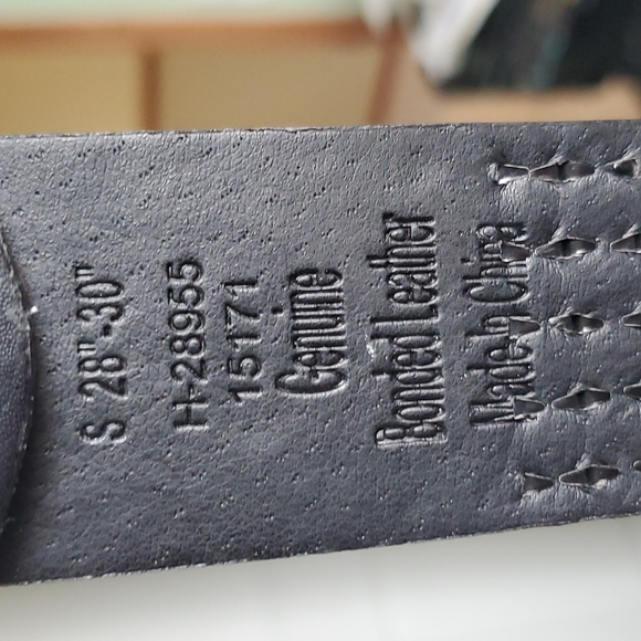 Black Genuine bonded leather belt - with glow in the dark words "Like A Boss". - Picture 4 of 4